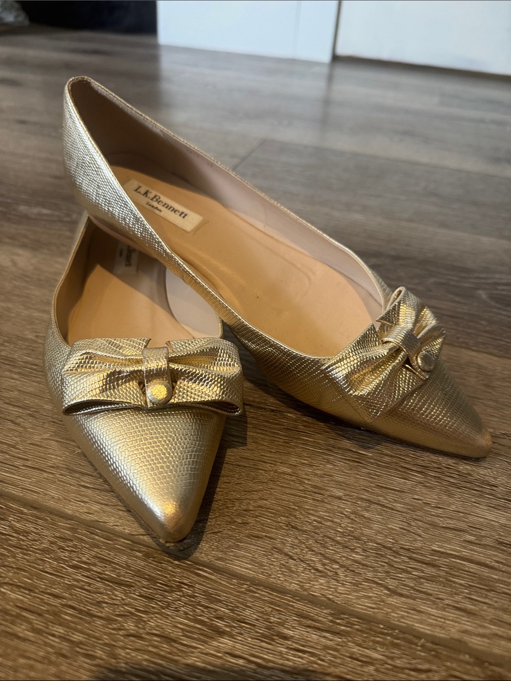 LK Bennett Metallic Gold Pointed Toe Bow Flats UK 39